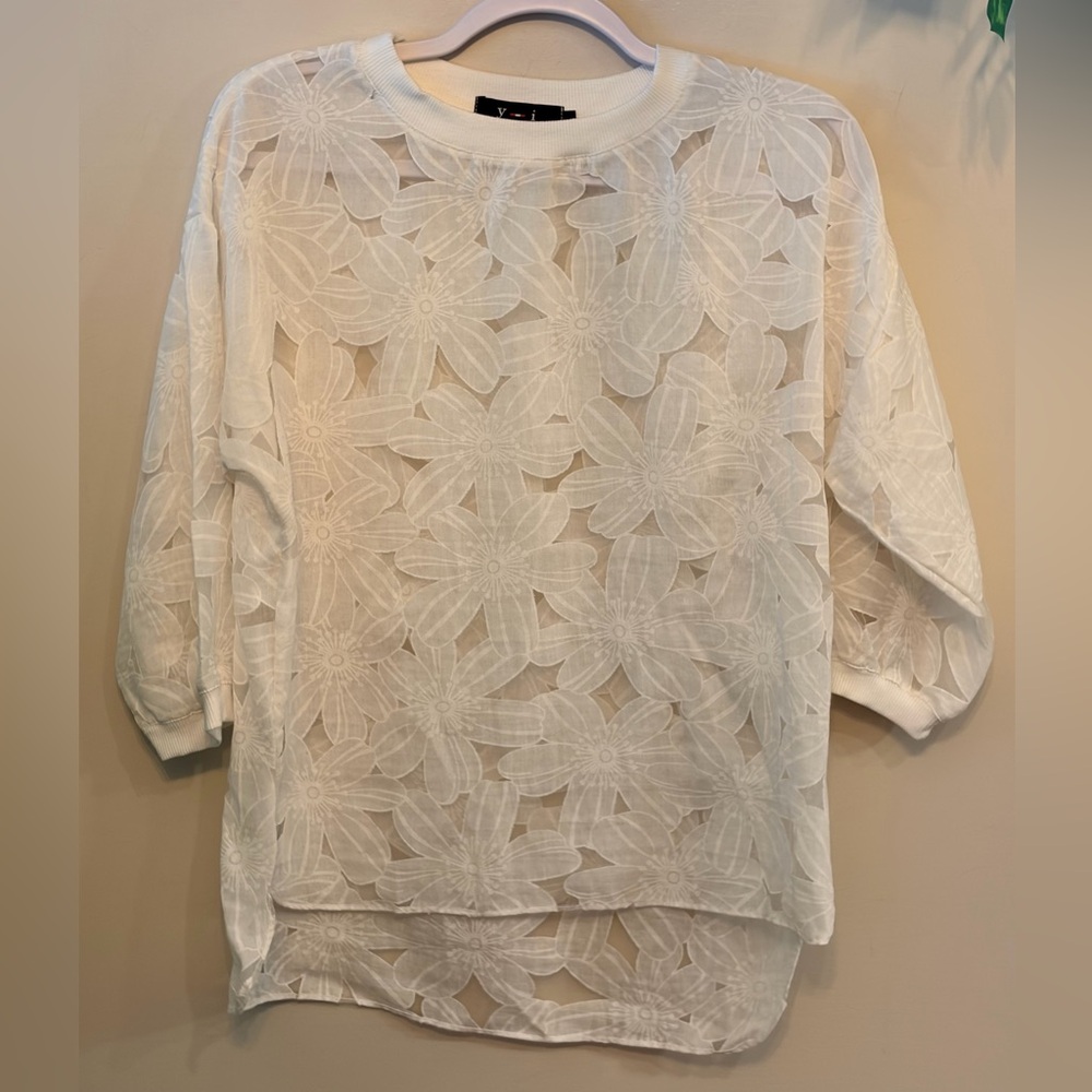 Y - I White Floral Lace Overlay Top